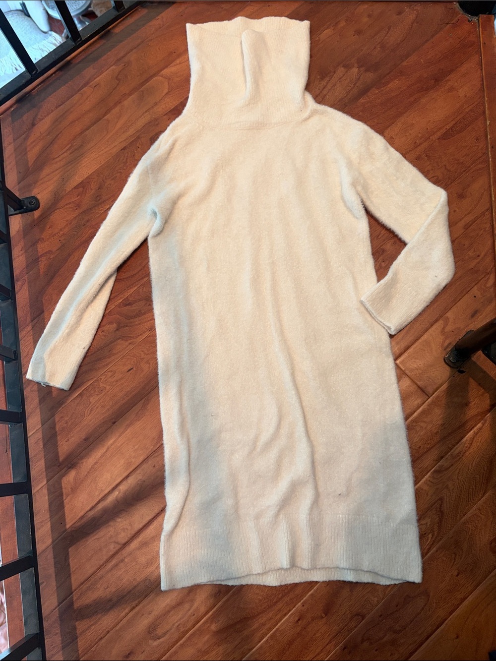 Banana Republic Creme Comfy Cozy Turtleneck Midi Sweater Dress Size Medium